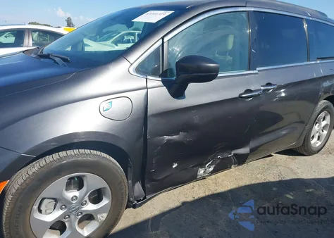 2018 Chrysler Pacifica Hybrid Touring Plus из США, поврежденный, VIN 2C4RC1H76JR124996